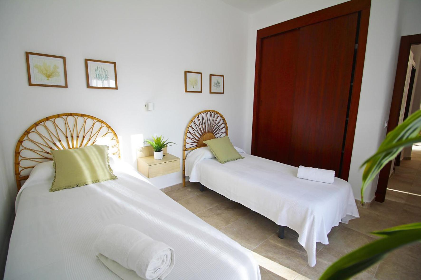 Villa Casas Palma Zahora casa con piscina privada junto a la playa Exterior foto